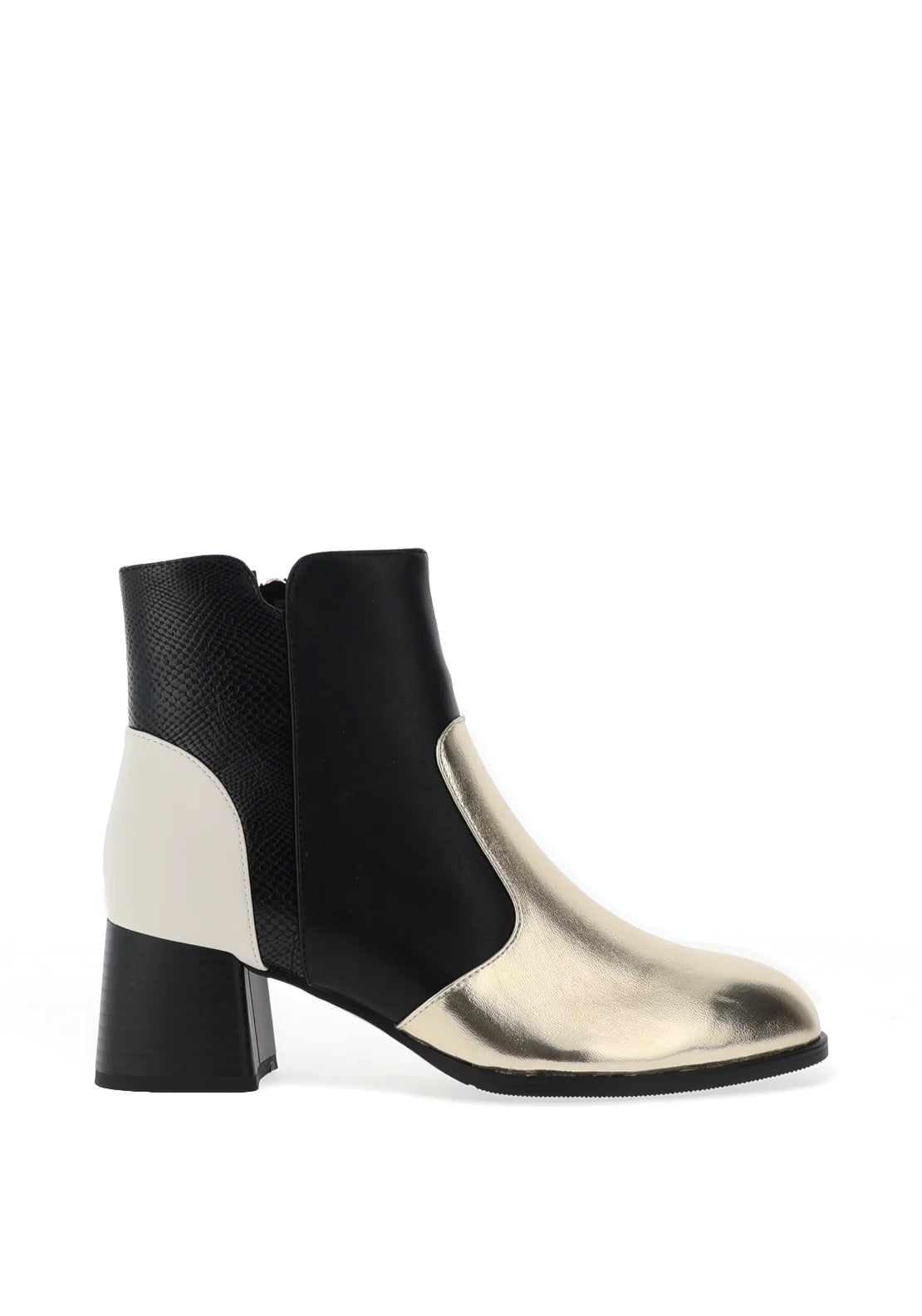 Golden 2025 colour boot