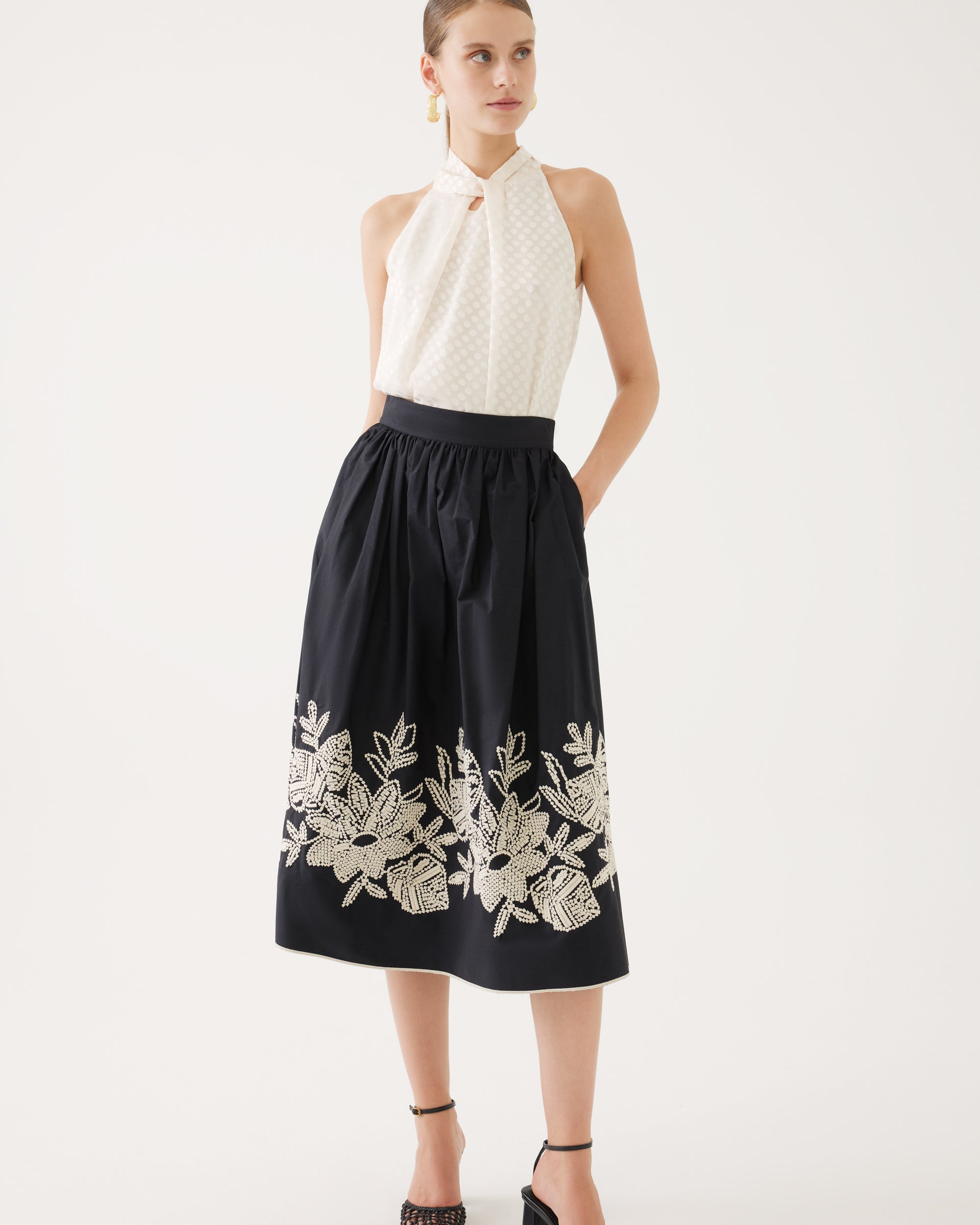 Exquise Black/Cream Embroidered Floral Volume Skirt