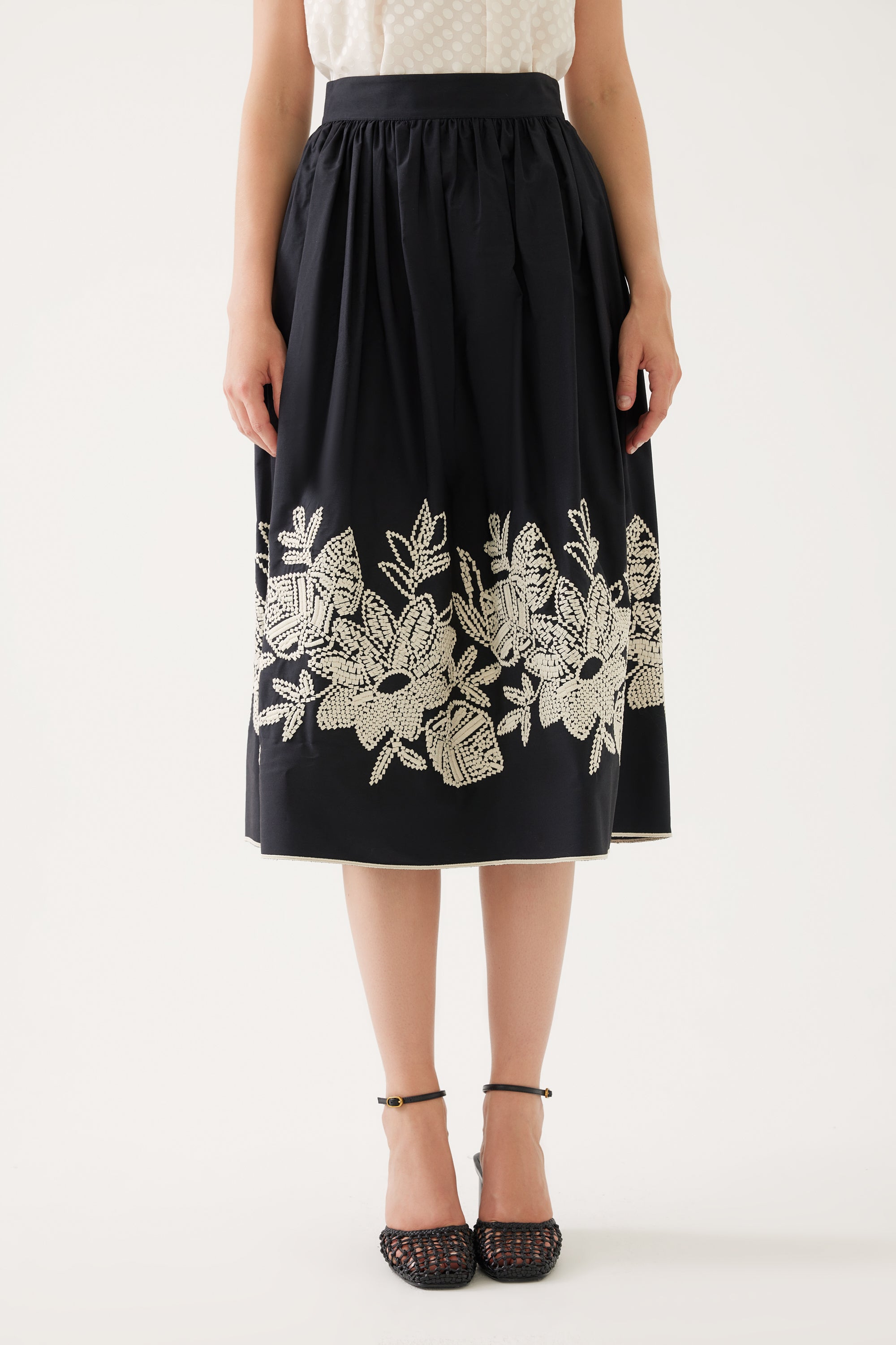 Exquise Black/Cream Embroidered Floral Midi Skirt 