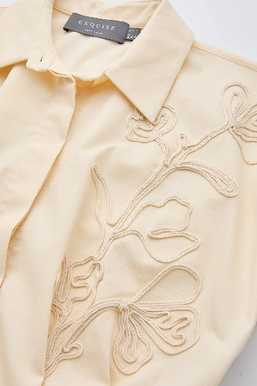     Exquise Kelsie floral embroidered cream midi dress detail