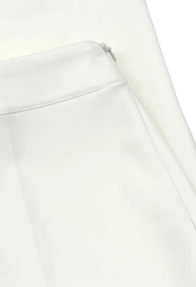 Fee G tailored trousers fabric close-up hidden zip detail