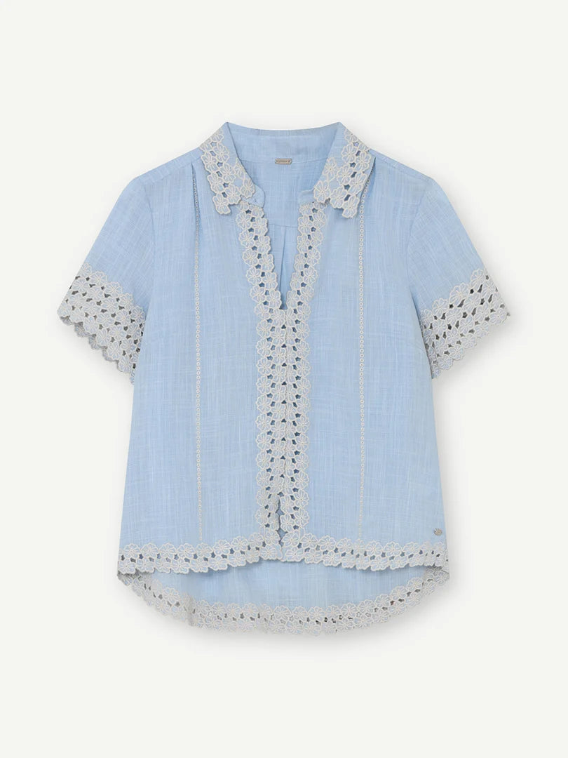Gustav Lilje blue shirt with lace inset