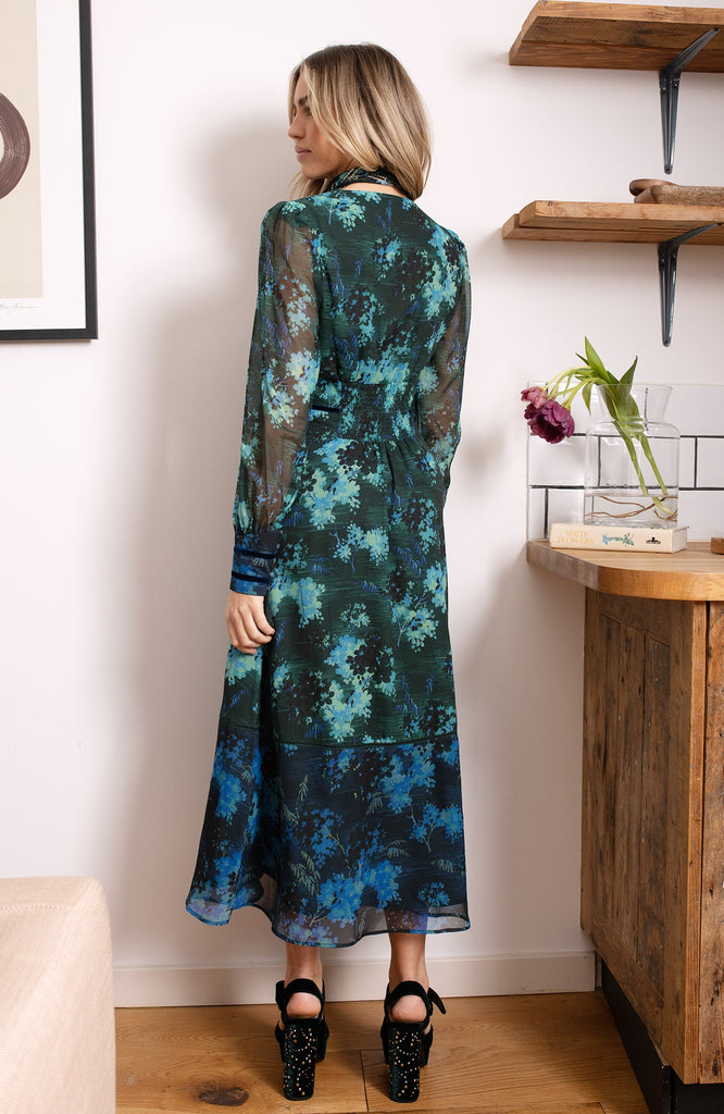  Hope & Ivy Babette Blue/Green Print Midi Dress From The Back