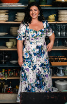 Hope & Ivy Nadalia floral wedding guest midi dress