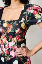 Hope & Ivy Trisha floral square neck midi dress detail
