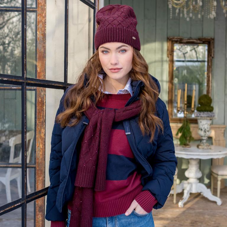 HV Society Justine burgundy knit scarf styled with winter jacket