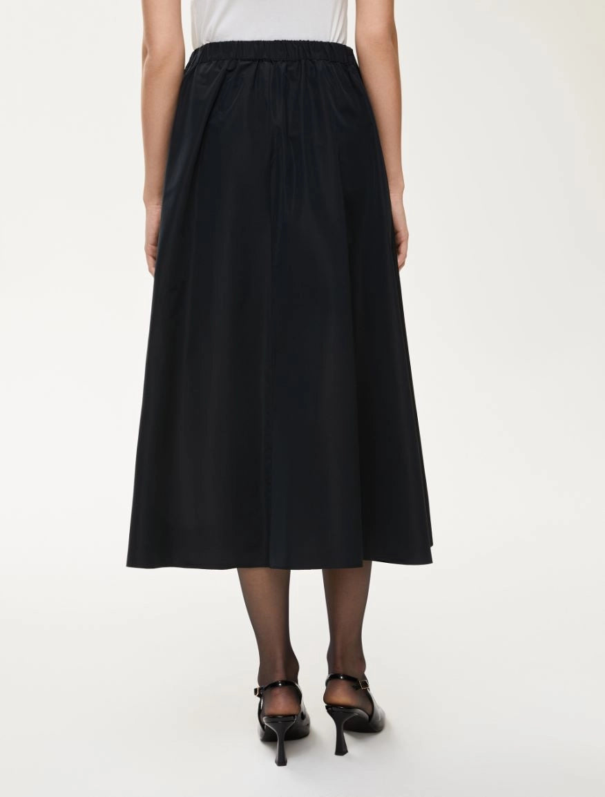 Back view of iBlues Cavallo midi skirt in black cotton-blend fabric