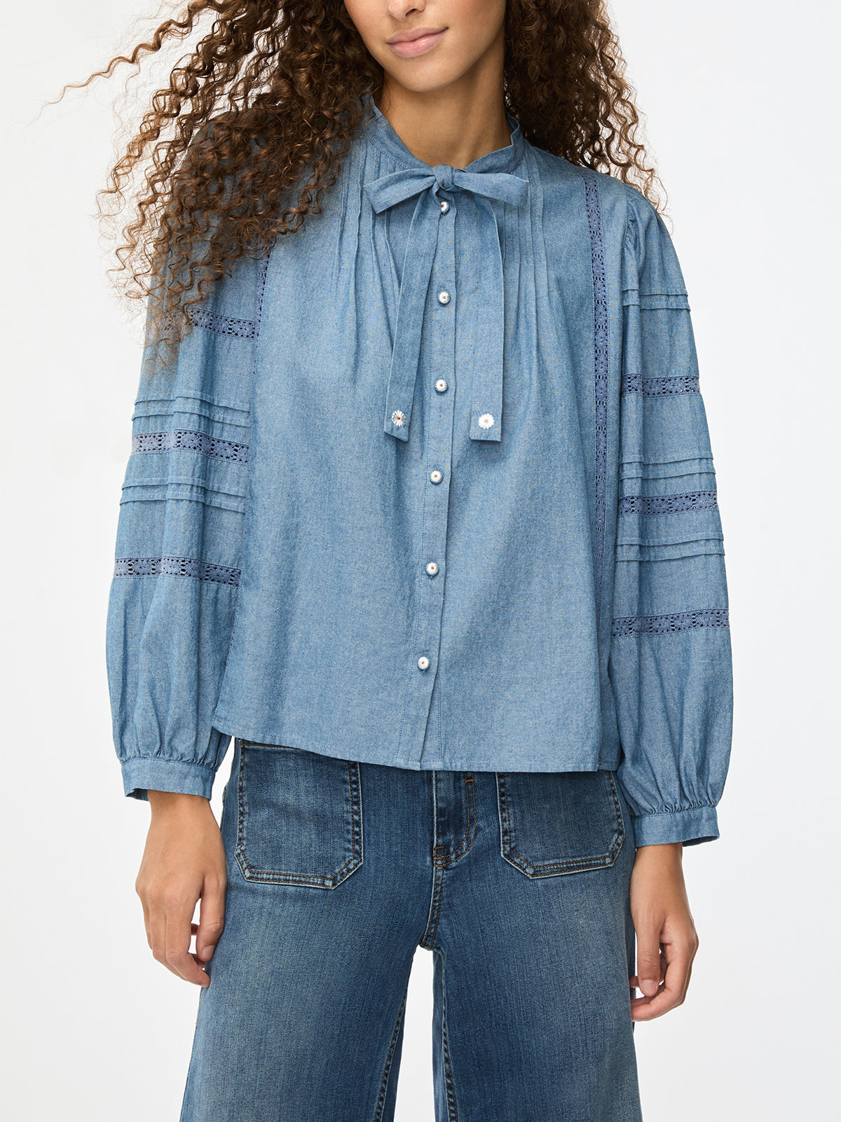 iBlues Ghiandola lace balloon sleeve blouse blue front view