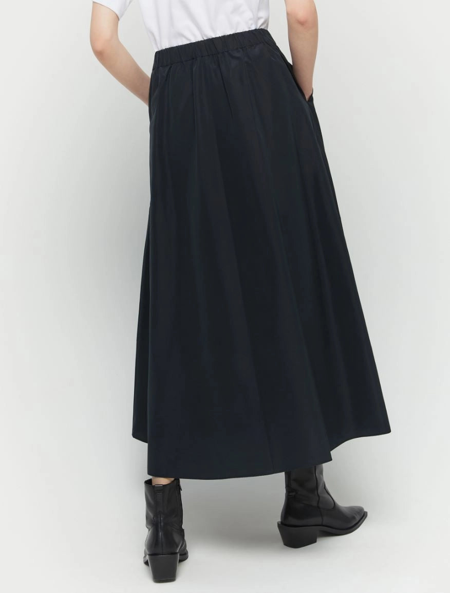 Iblues Nic Black Long Flared Skirt From Back