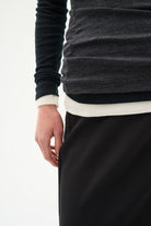 Close-up of elastic waistband on InWear AidaI black midi skirt 