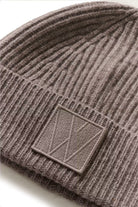InWear Kaxy ribbed lambswool beanie with tonal logo patch – close-up detail