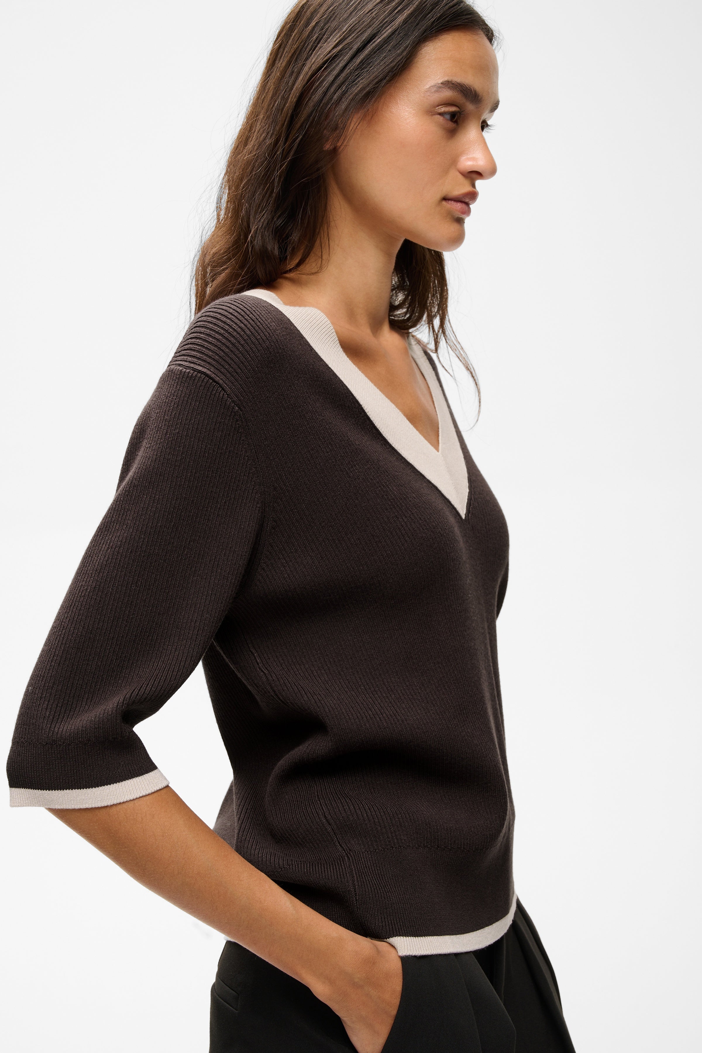 Side view of InWear Leenah brown knit jumper
