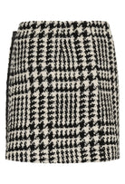 Detailed back shot of tweed check fabric on InWear BryaI skirt