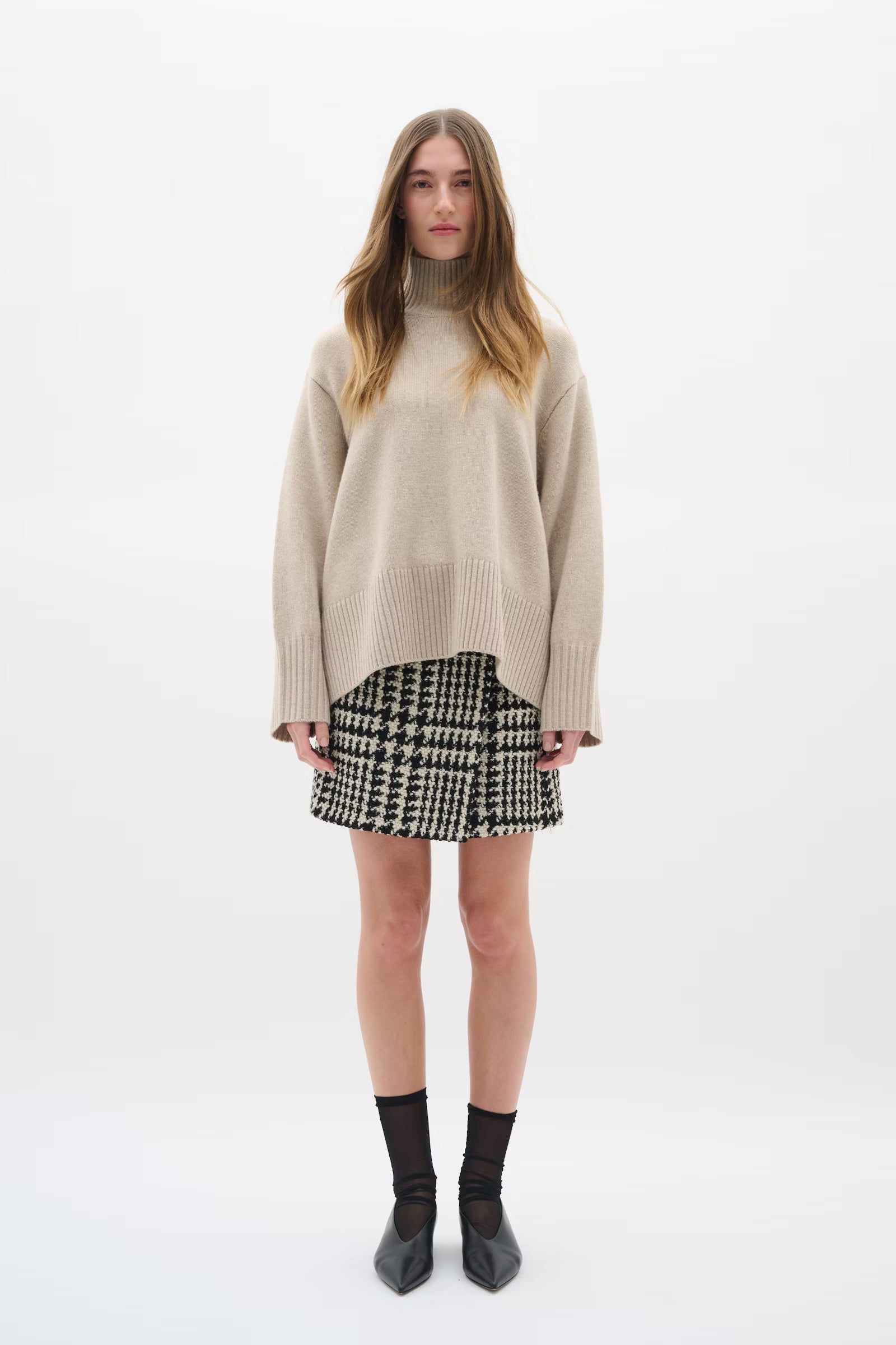 Full outfit look with InWear BryaI tweed mini skirt and knitwear
