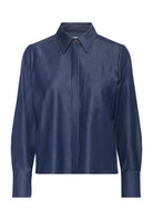 Detailed pleated back on InWear Cherrie Shirt in deep denim