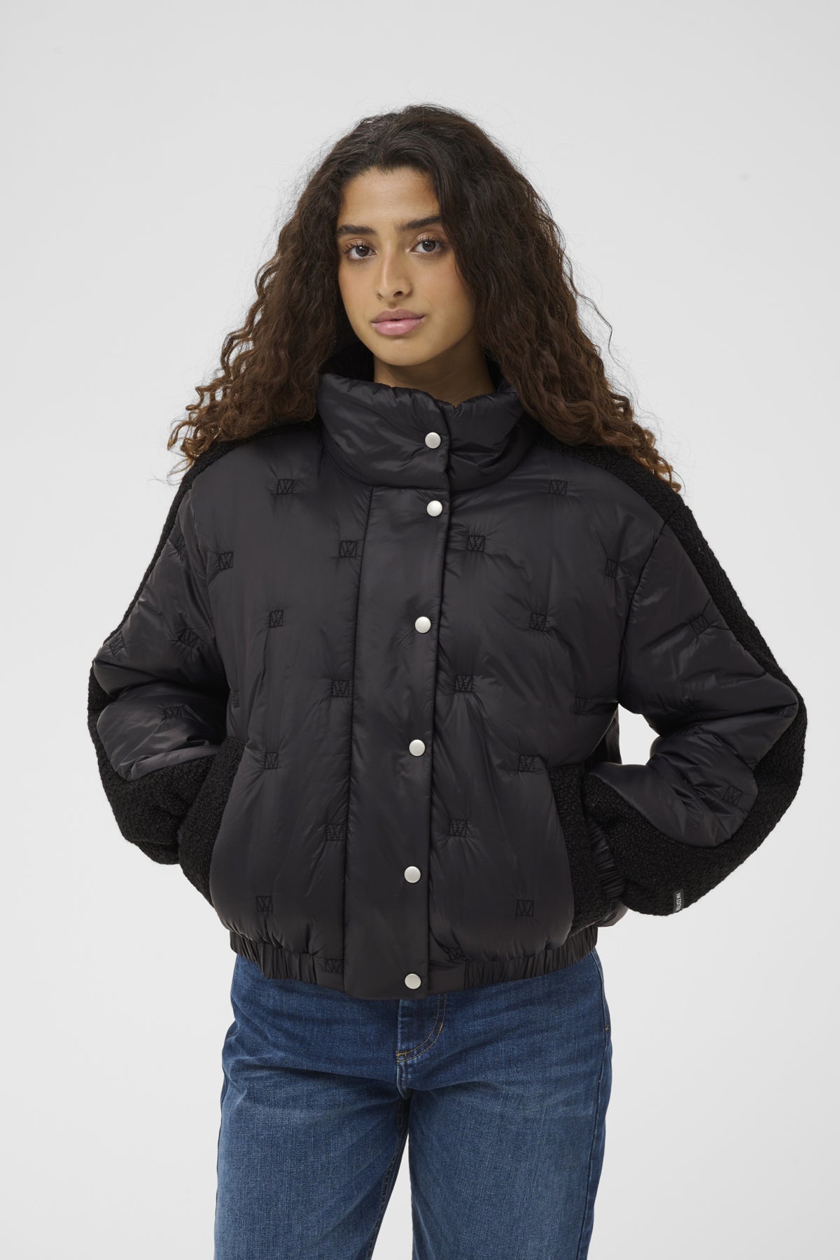 InWear Genoa boxy fit puffer jacket black front model view
