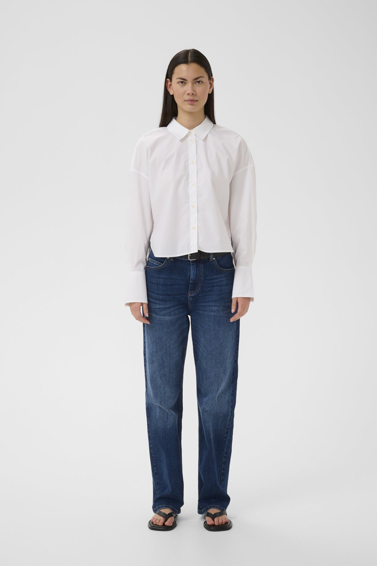 InWear Lelo Neola white relaxed shirt full outfit