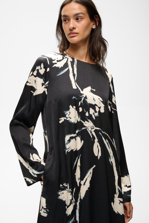 InWear Meadow black painted flower dress three-quarter view