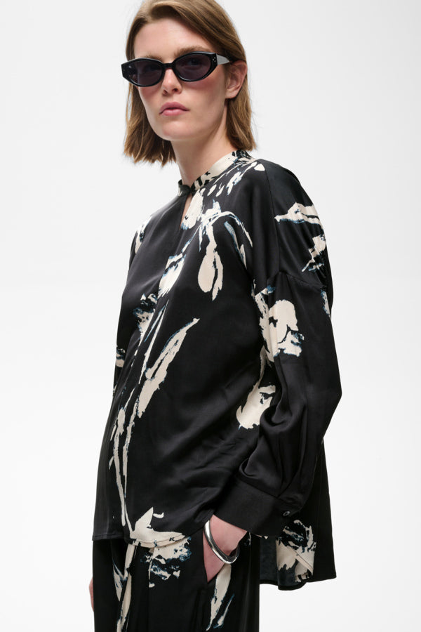 InWear Meadow Black Painted Flower blouse three-quarter view