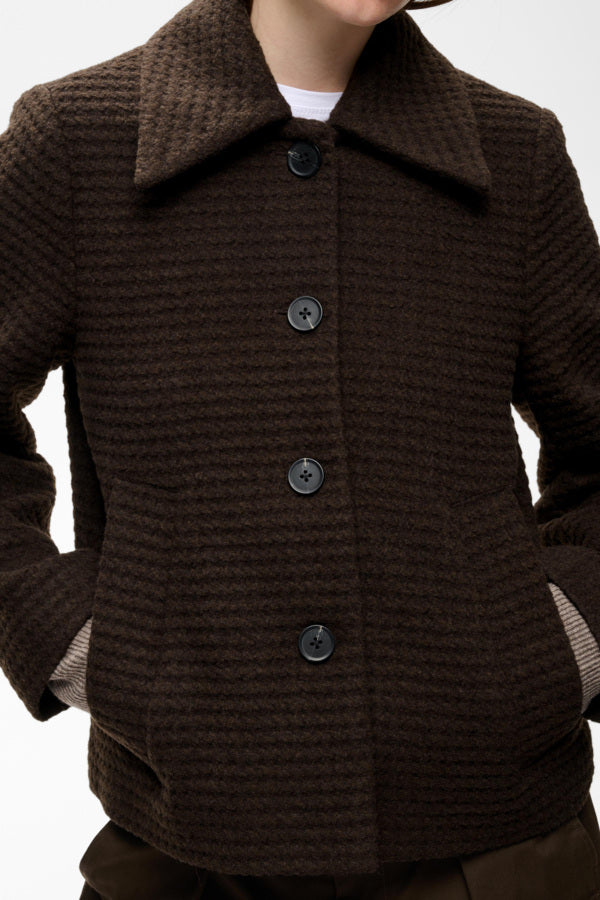 InWear Hendrix brown button-front women’s jacket close-up showing textured finish