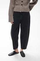 InWear Harfina black high waist women’s barrel leg jeans front view