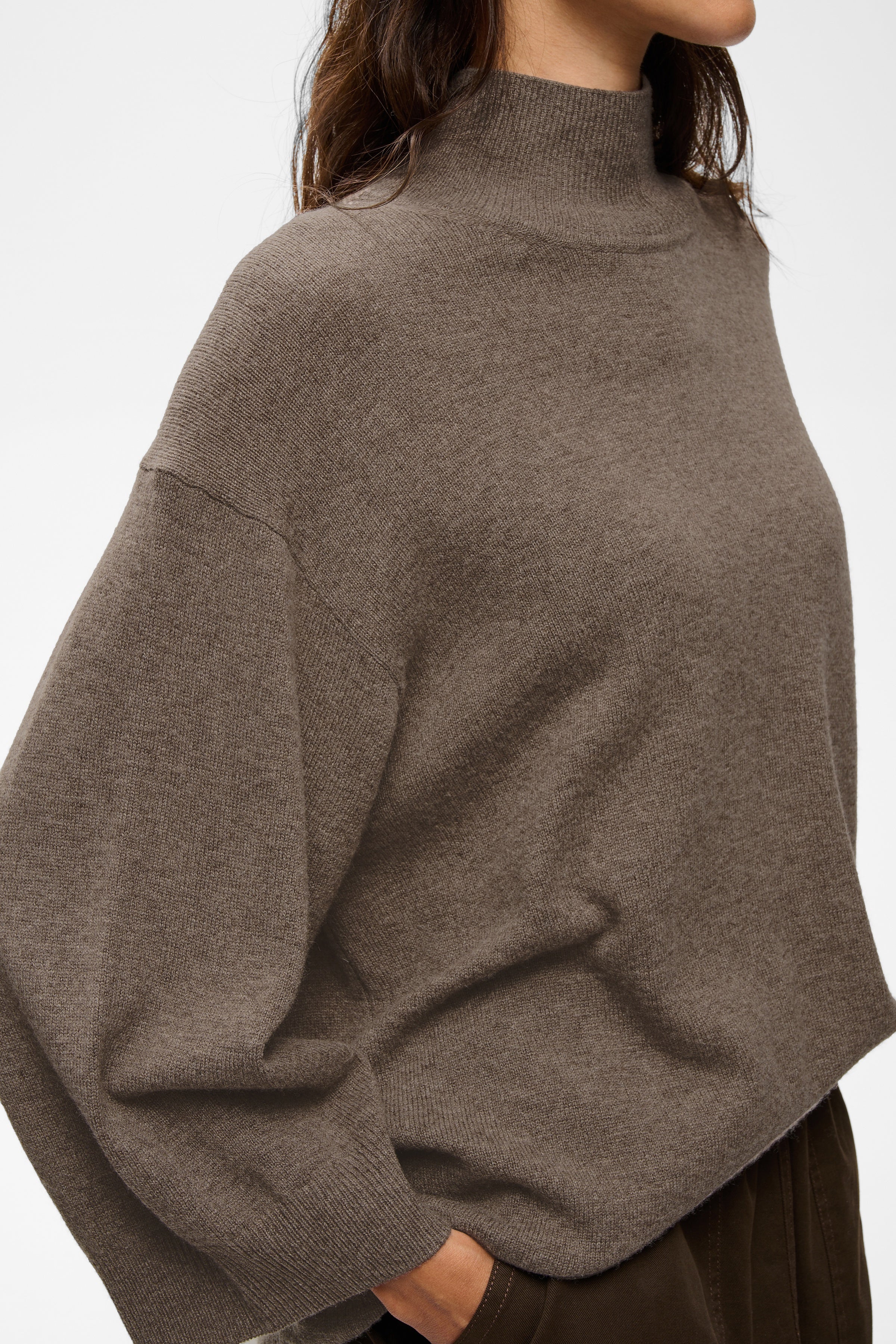 Close view of InWear Tally taupe jumper with wide sleeves