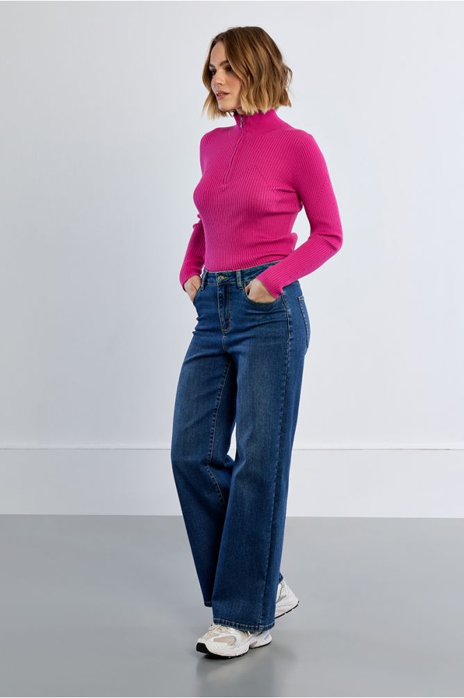Lili Sidonio women’s high-waisted wide leg denim jeans angled view