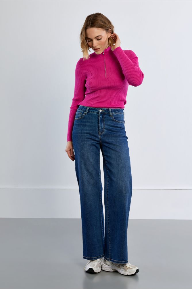 Lili Sidonio women’s dark blue wide leg jeans styled with pink knit