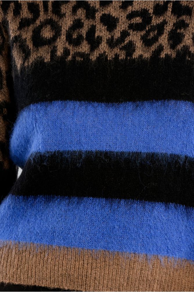 Lili Sidonio blue and black stripe knit jumper fabric detail