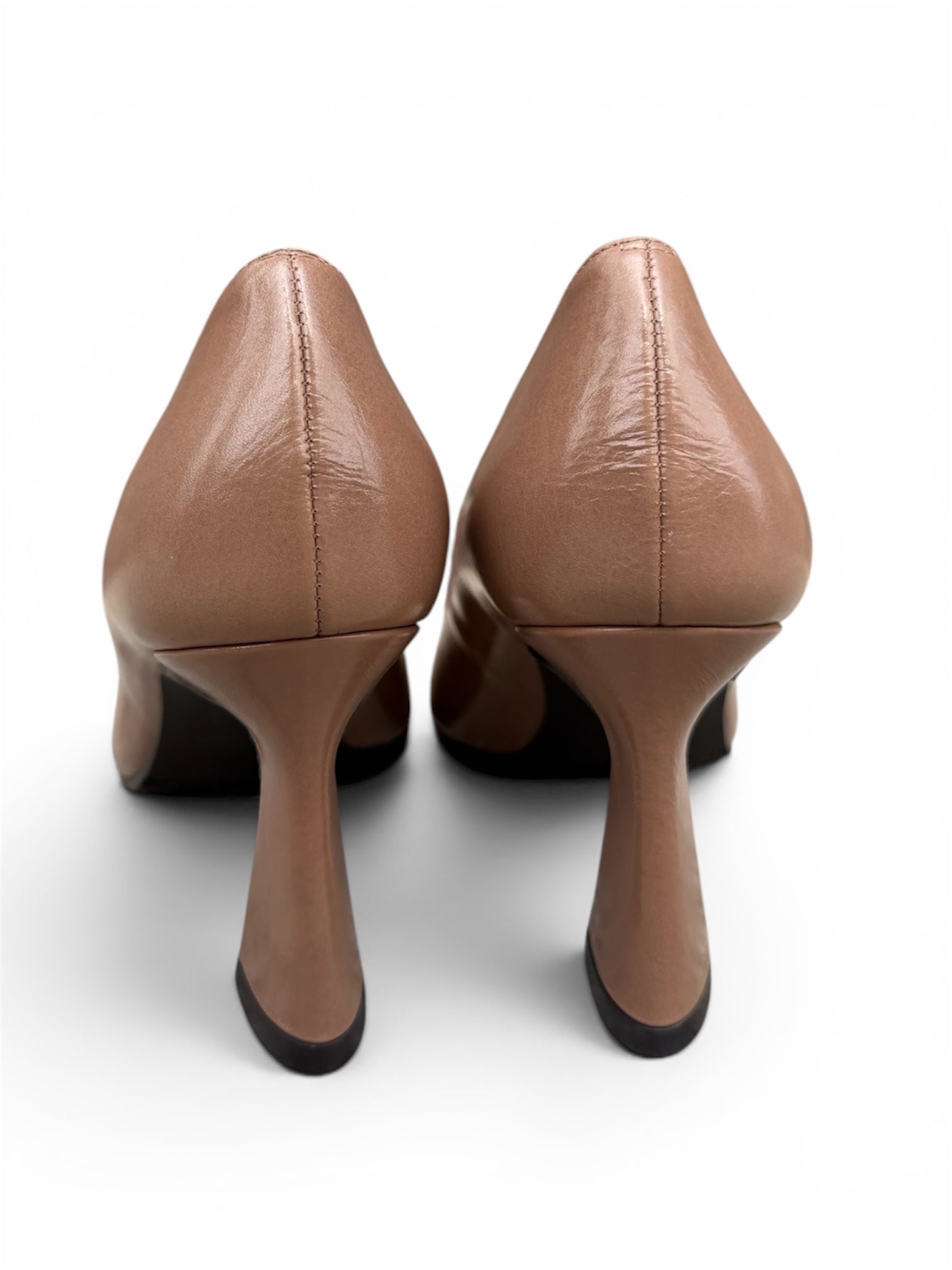 Rear view of Lodi Roa nude leather court shoes showing the supportive heel base