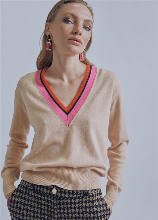 Lola Casademunt Contrasting Trim V-Neck Jumper In Beige