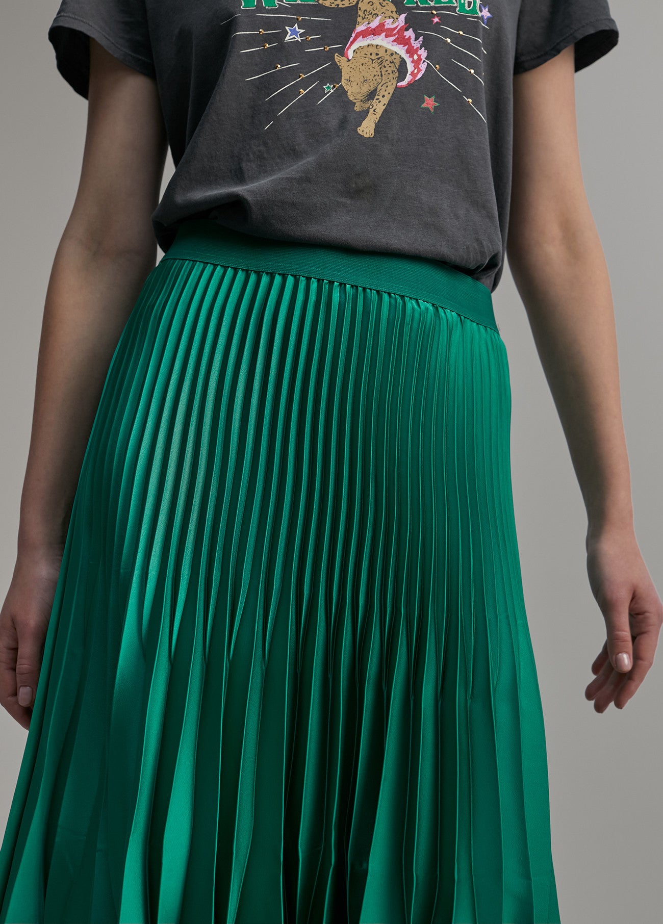 Lola Casademunt Lola Pleated Midi Skirt - Green