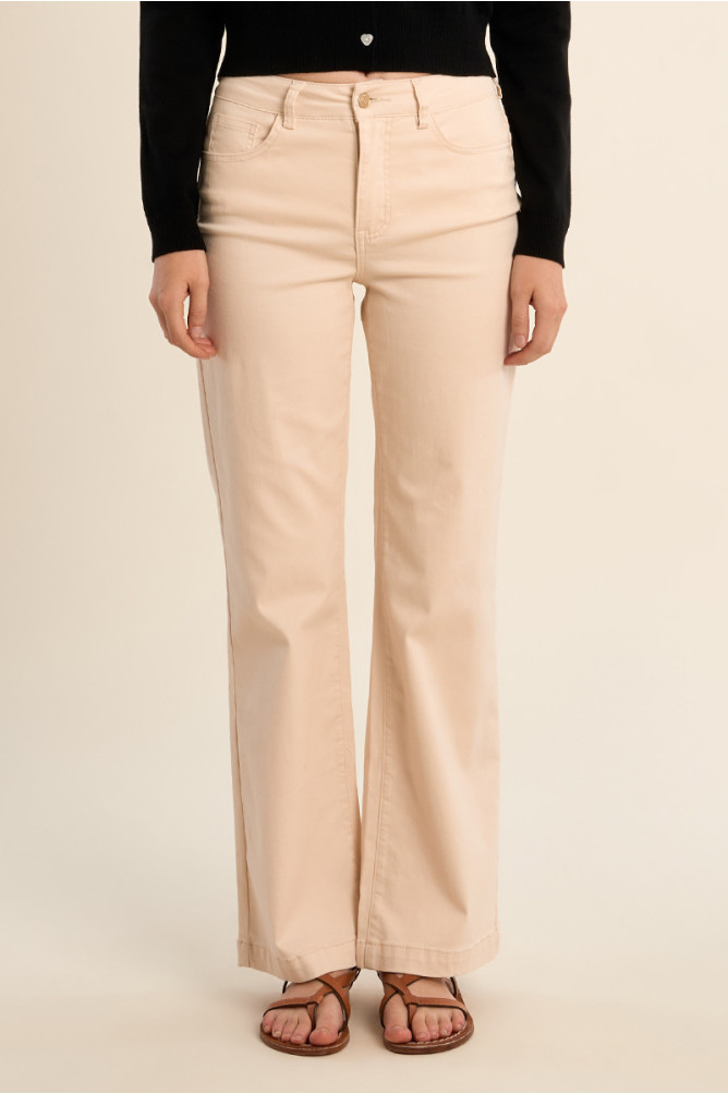 Molly Bracken beige jeans patch pocket detail straight leg