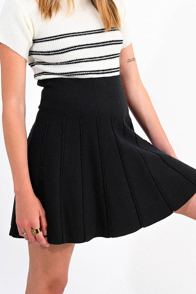 Molly Bracken Knitted Pleat Effect Short Skater Skirt In Black
