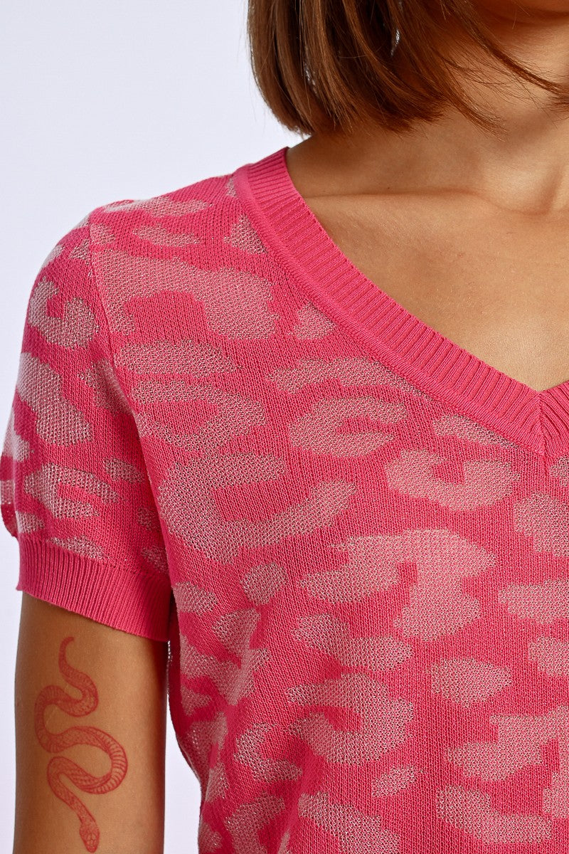 Molly Bracken Pink Leopard Print Short Sleeve Jumper With V Neckline 