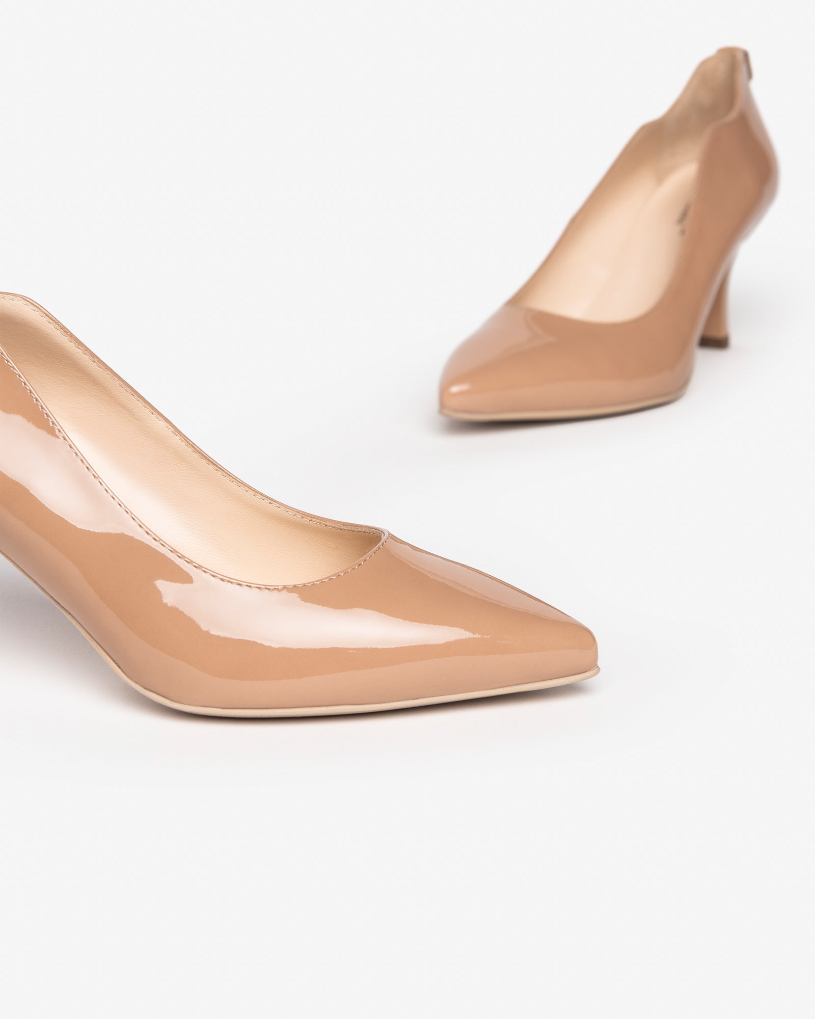 Nero Giardini Nude Leather Wave Heel Court Shoe With Pointed Toe