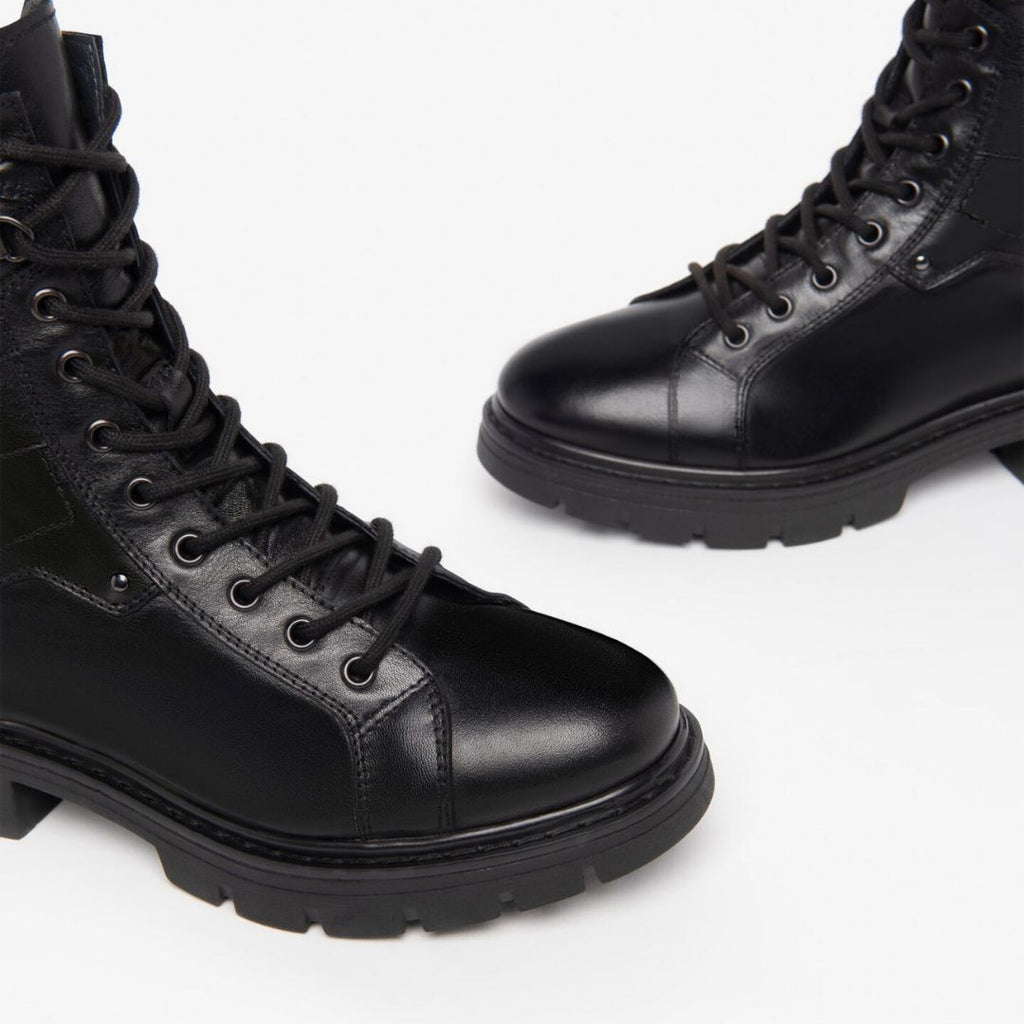 Nero Giardini Laced Army Style Boots With Round Toe