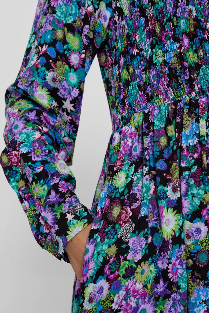 Numph Nuviola Smocked Floral Print Midi Dress With Pockets
