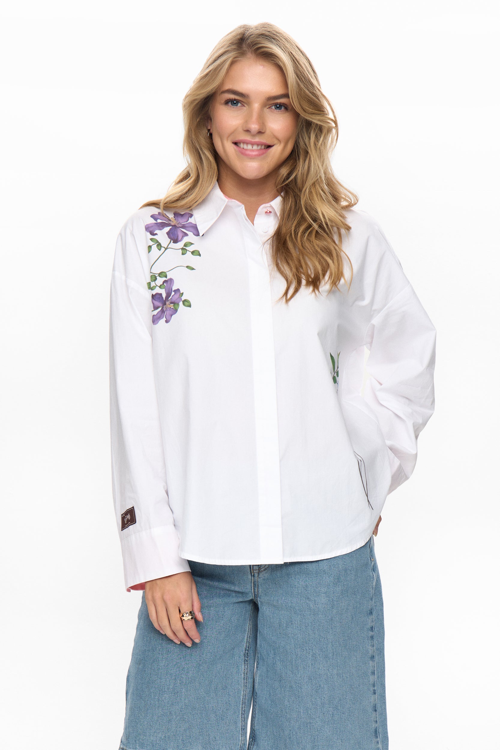 Numph Nuflory white cotton embroidered flower shirt front view