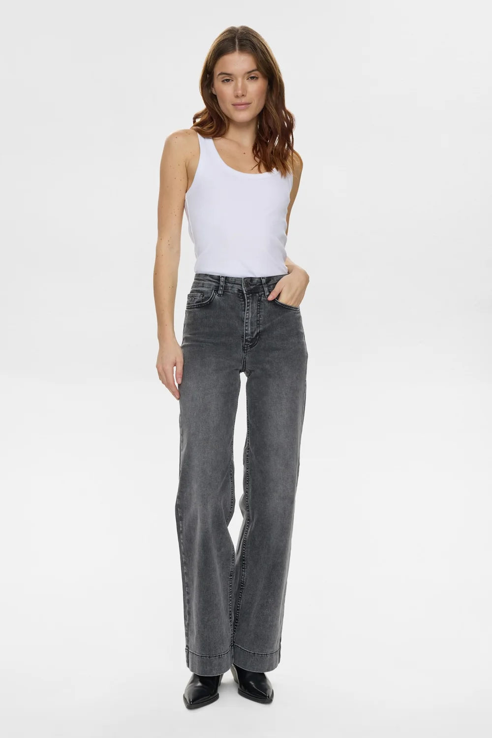 Nümph NuParis black washed high waist jeans styled with white vest top