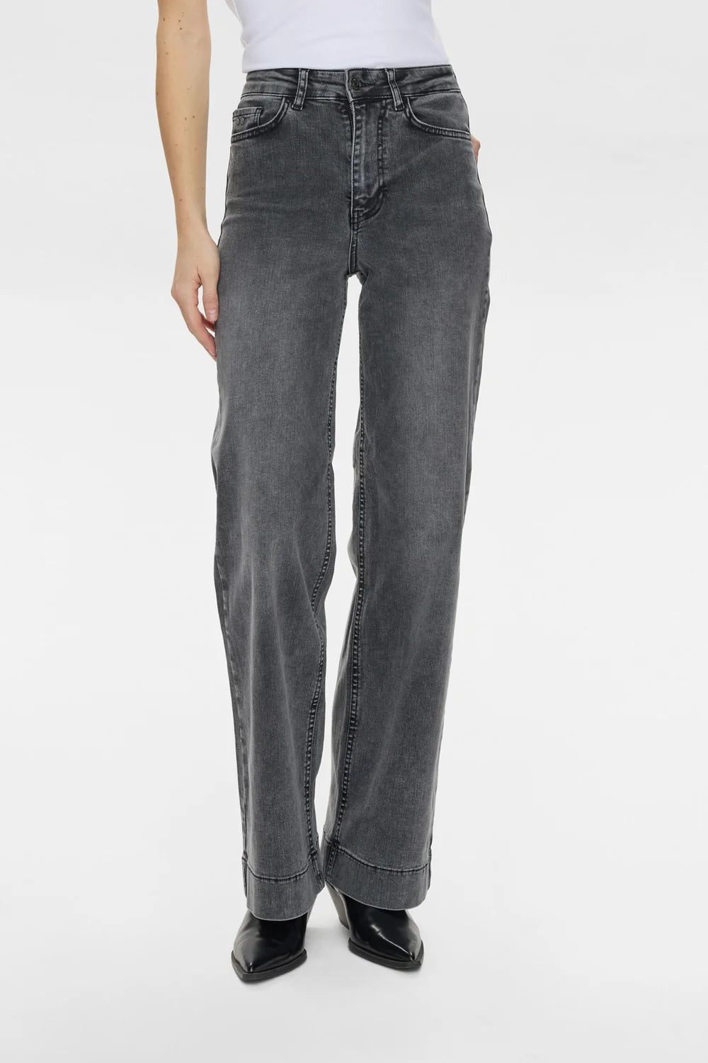Nümph NuParis black washed wide leg jeans full front view