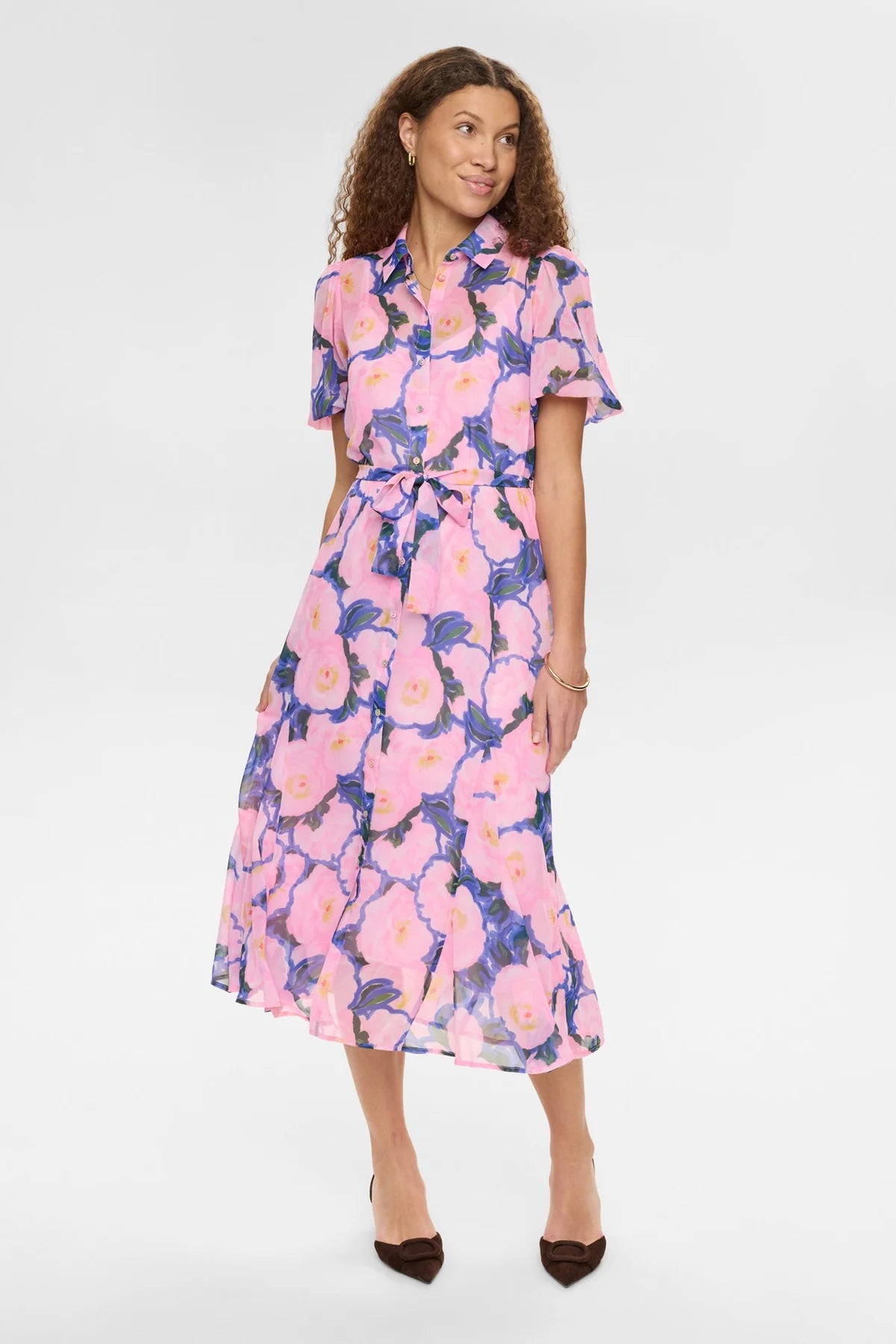 Numph Nukellie pink floral print belted shirt dress front view