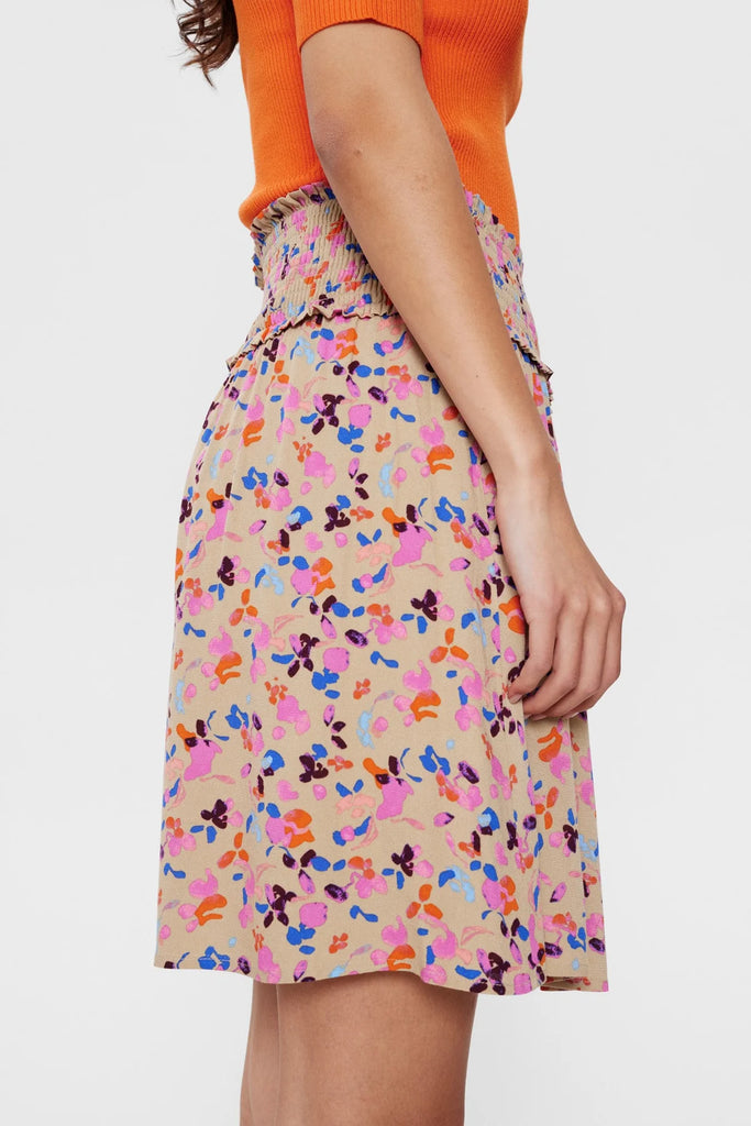 Numph Nuria Beige Floral Print Short Ladies Skirt