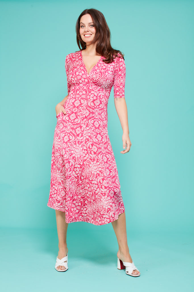 Onjenu Remy Long Sleeve Printed V-Neck Midi Dress In Pink
