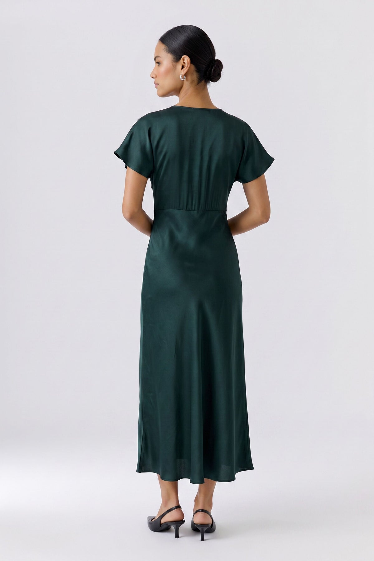 Oui green satin midi dress with flutter sleeves and fitted waist – back view