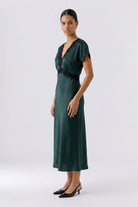Oui dark green satin midi dress with defined waist – side model view