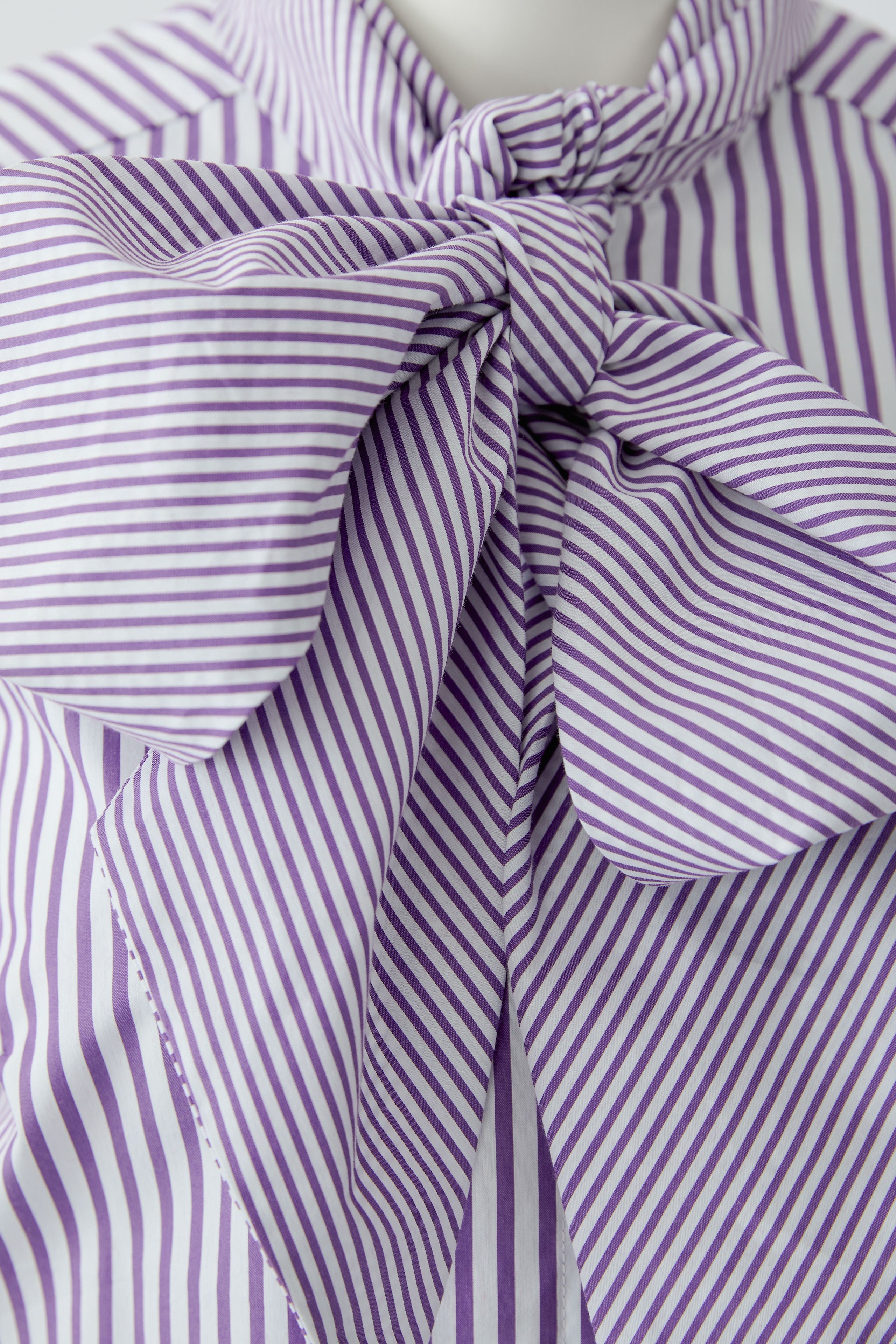 Oui violet and white striped blouse with oversized bow neckline – detail view