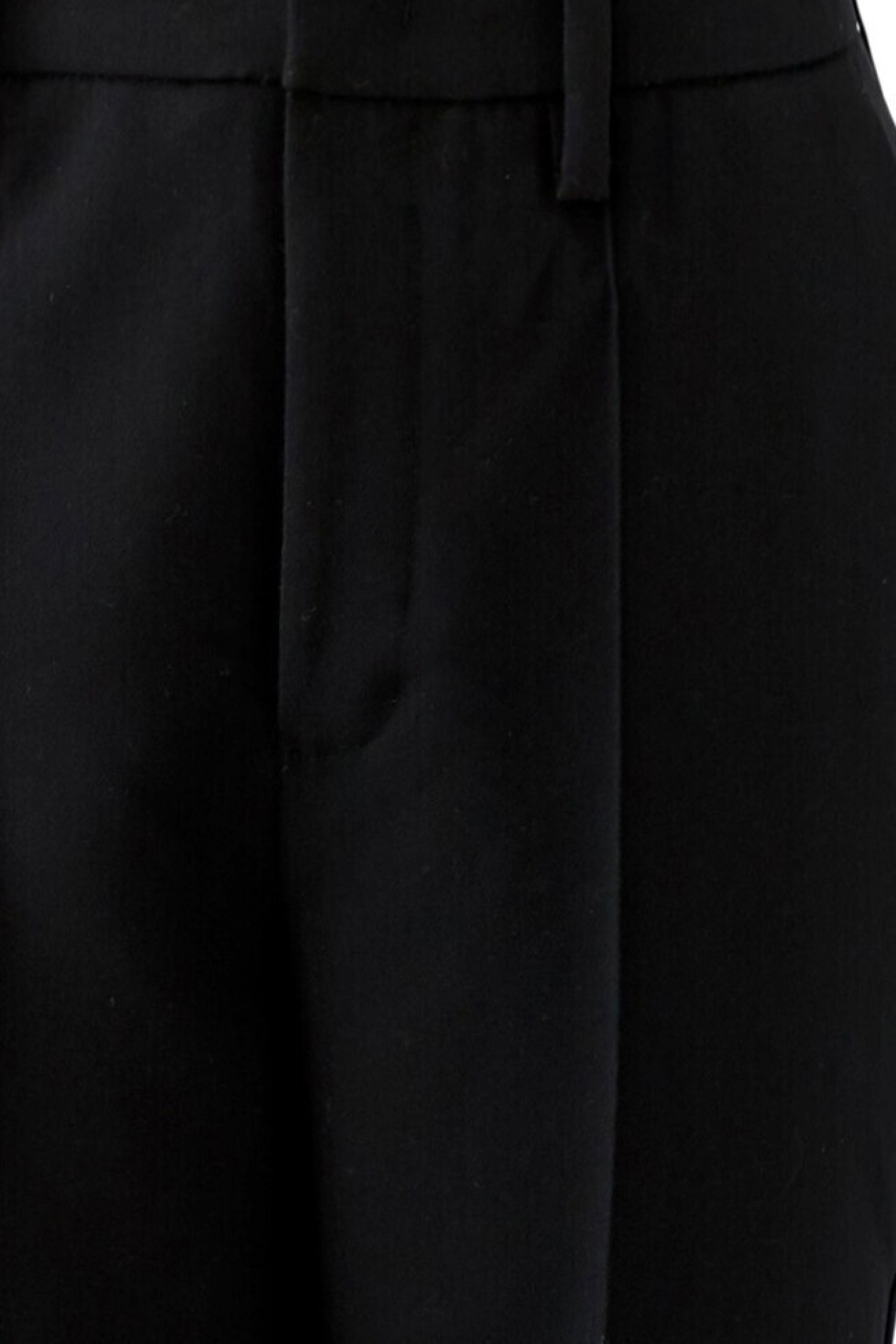 Oui black tailored trousers with pressed front crease – fabric detail view