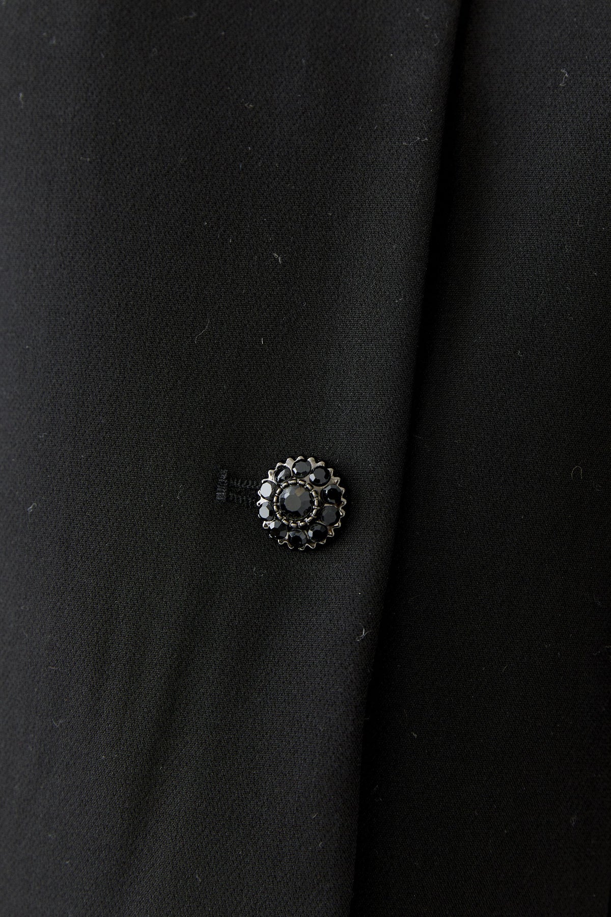 Oui black cropped jacket – decorative button detail