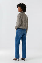 Oui brown and stone houndstooth cropped blazer – back model view